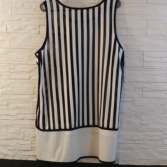 Pennington's High Low Sleeveless Blouse Size 1x - Picture 6 of 6